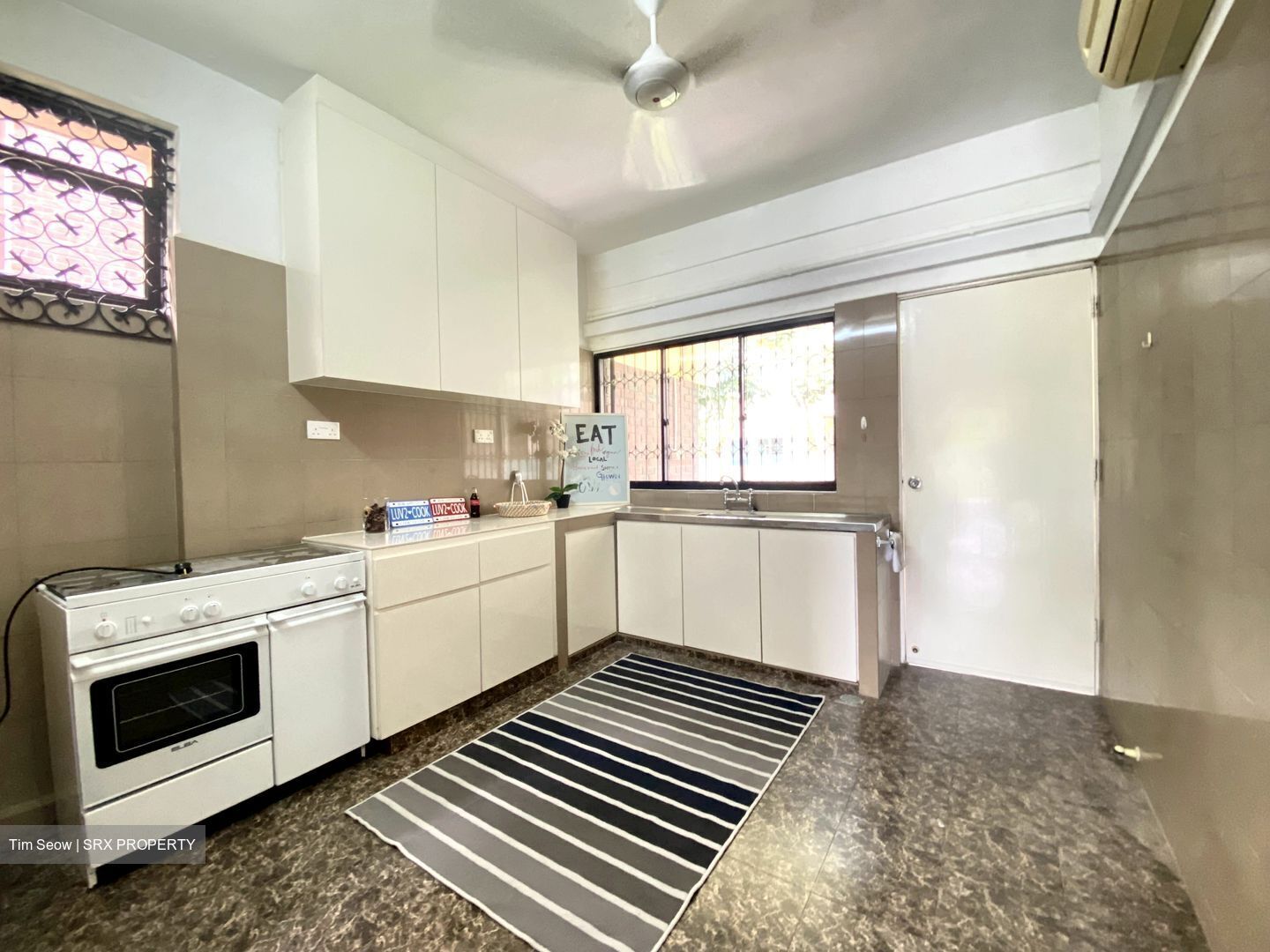 Bedok Avenue (D16), Semi-Detached #619287431